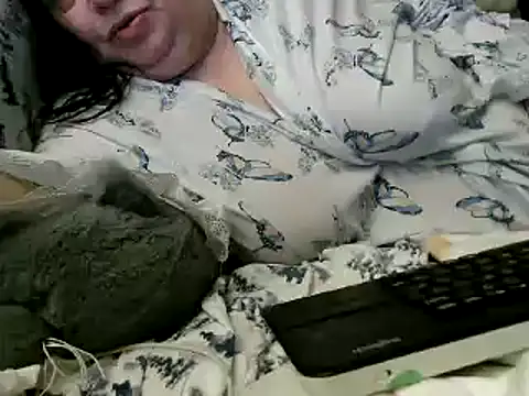 WHITEDAROSE online show from January 27, 11:11 pm