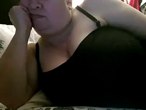 WHITEDAROSE online show from March 5, 4:02 am