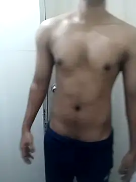 Snapshot of hottboy_39 chatting on December 11, 5:10 am hottboy 39 online show from December 11, 5:10 am