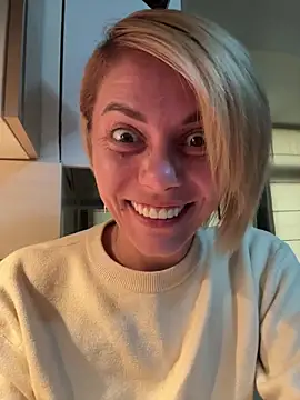 tanyagrey online show from October 27, 6:50 am