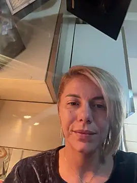 tanyagrey online show from December 19, 9:49 am