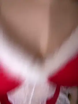 Snapshot of your_toxic_cum chatting on December 23, 12:19 am your toxic cum online show from December 23, 12:19 am