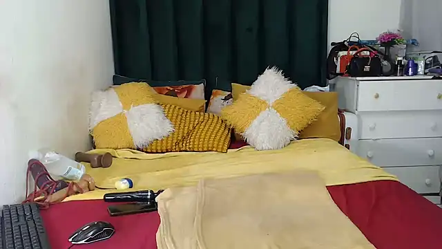 GaggingQueenxx online show from March 14, 8:09 am