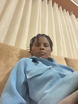 monic421 online show from January 5, 6:00 pm