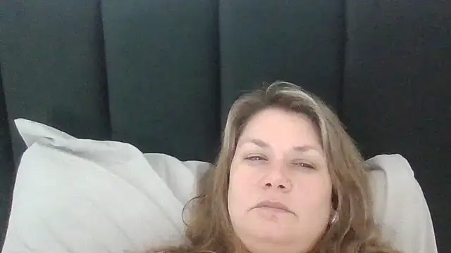 Snapshot of agatadominatrix1 chatting on September 30, 1:10 am agatadominatrix1 online show from September 30, 1:10 am