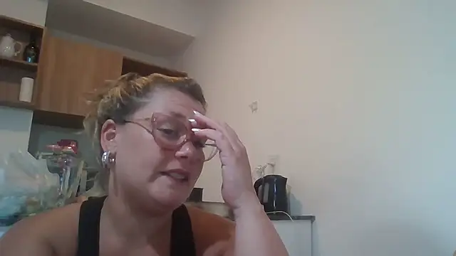 Snapshot of agatadominatrix1 chatting on January 7, 6:54 pm agatadominatrix1 online show from January 7, 6:54 pm