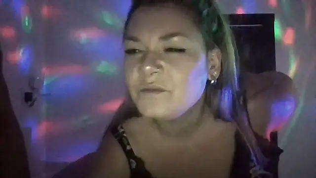 Snapshot of agatadominatrix1 chatting on April 5, 2:20 am agatadominatrix1 online show from April 5, 2:20 am