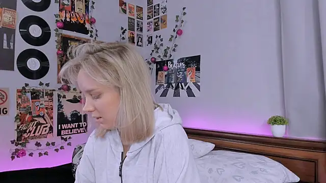 AliciaParkerf online show from January 18, 8:40 pm