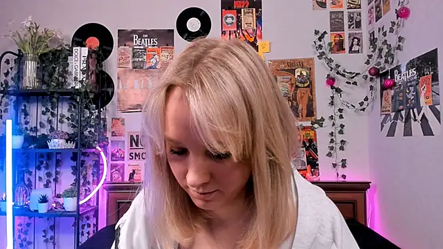 AliciaParkerf online show from March 10, 11:38 pm