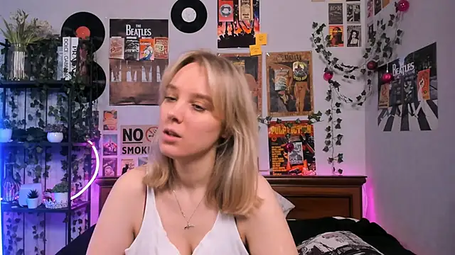 AliciaParkerf online show from March 13, 8:22 pm
