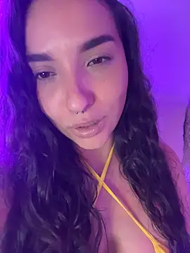 ThaliaRivera  online show from May 6, 3:13 am