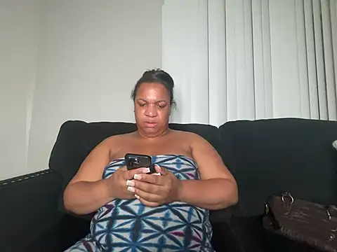 Snapshot of Badgirlbrittt chatting on January 22, 1:20 am Badgirlbrittt online show from January 22, 1:20 am