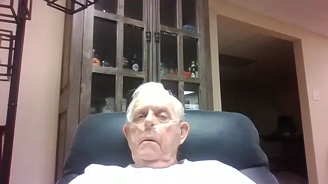 bootlegmanz online show from January 5, 5:38 pm