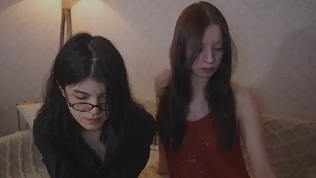 Snapshot of the_cure___ chatting on November 9, 8:51 pm the cure online show from November 9, 8:51 pm