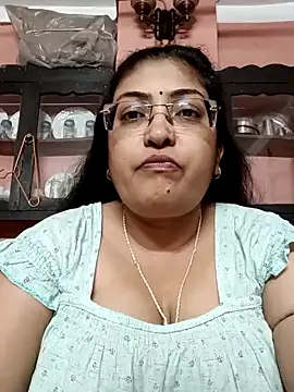 LAVERNIYA  online show from February 13, 12:11 pm