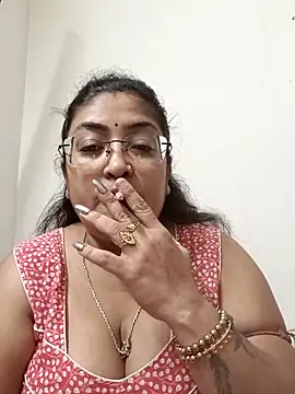 LAVERNIYA  online show from November 6, 5:52 am