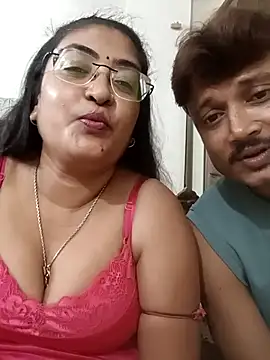 LAVERNIYA  online show from November 9, 6:28 pm