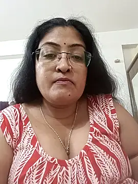 LAVERNIYA  online show from November 15, 10:34 am