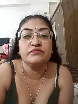 LAVERNIYA  online show from November 16, 7:19 pm