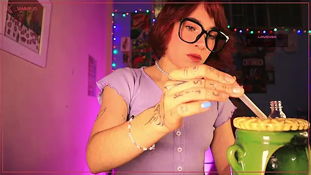 Snapshot of sammy__8 chatting on January 17, 2:05 am sammy 8 online show from January 17, 2:05 am