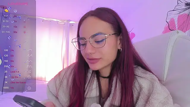sophiecherry  online show from January 6, 9:11 pm
