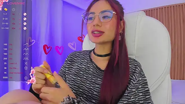 sophiecherry  online show from February 17, 10:40 am