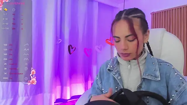 sophiecherry  online show from February 22, 5:55 am