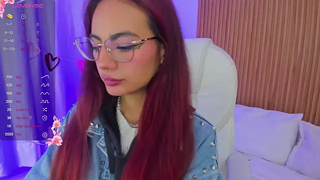 sophiecherry  online show from February 28, 4:54 am