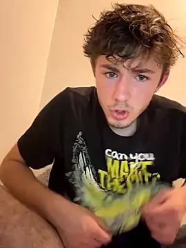 Snapshot of TheBestbrando88 chatting on November 9, 4:11 am TheBestbrando88 online show from November 9, 4:11 am