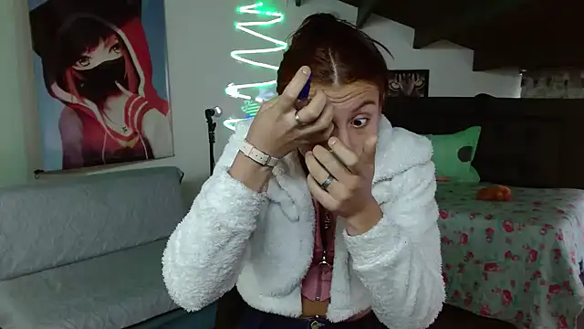Kloe Deker online show from December 11, 1:39 pm