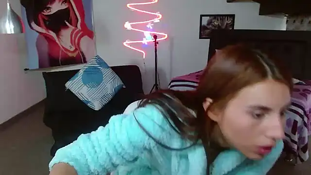 Kloe Deker online show from December 30, 4:40 pm