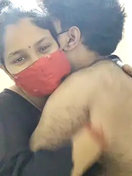 IND COUPLE1 online show from December 8, 10:03 pm