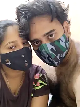 IND COUPLE1 online show from January 9, 6:48 am