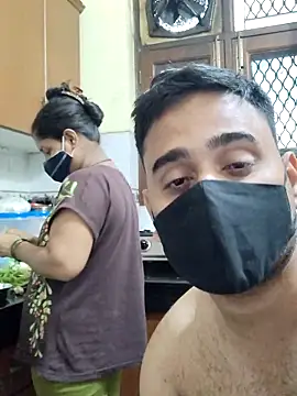 IND COUPLE1 online show from February 22, 8:40 am