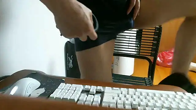 Stellan 0412 online show from April 10, 4:55 pm