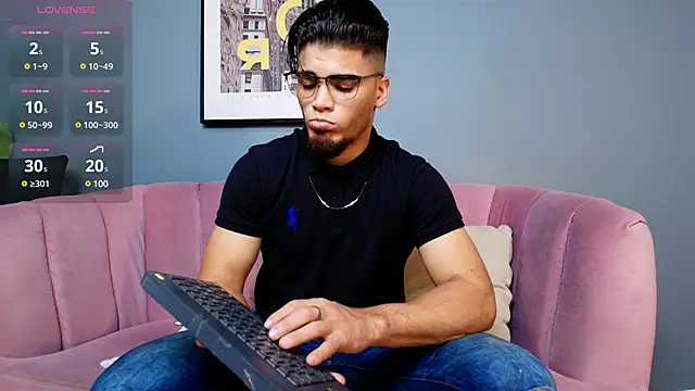 dante fox  online show from March 7, 10:54 pm