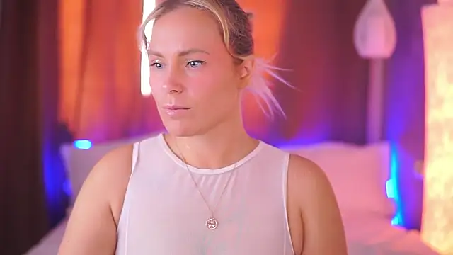 Charming Daphny online show from September 14, 6:01 am