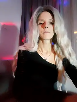 Snapshot of _LittleAngel_ chatting on December 31, 9:28 pm LittleAngel online show from December 31, 9:28 pm