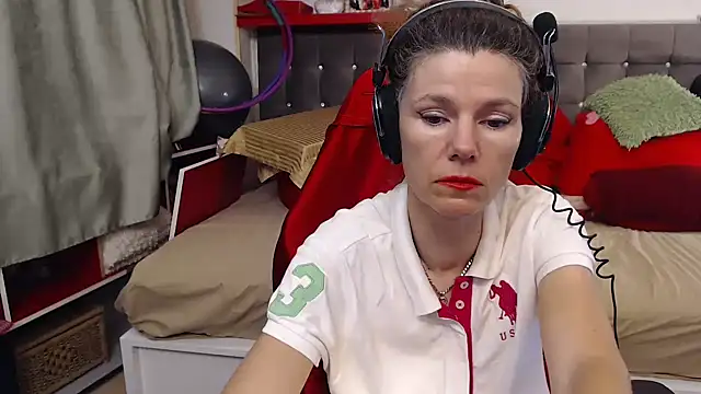 Snapshot of kellyterapy chatting on November 4, 10:20 pm kellyterapy online show from November 4, 10:20 pm