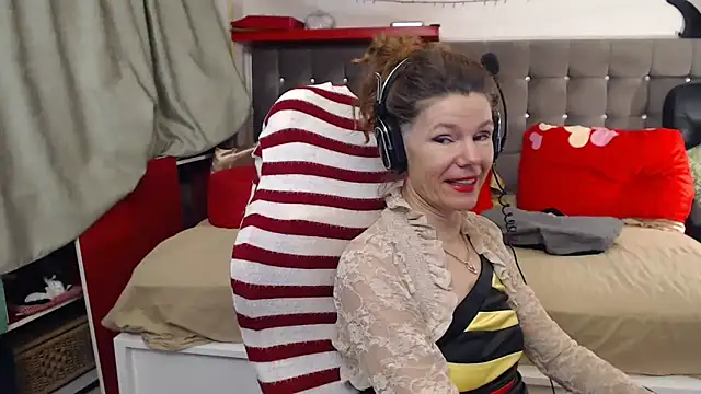 Snapshot of kellyterapy chatting on November 9, 10:30 pm kellyterapy online show from November 9, 10:30 pm