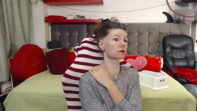 Snapshot of kellyterapy chatting on November 15, 4:10 am kellyterapy online show from November 15, 4:10 am