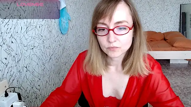 Athena Richards online show from June 15, 9:00 am
