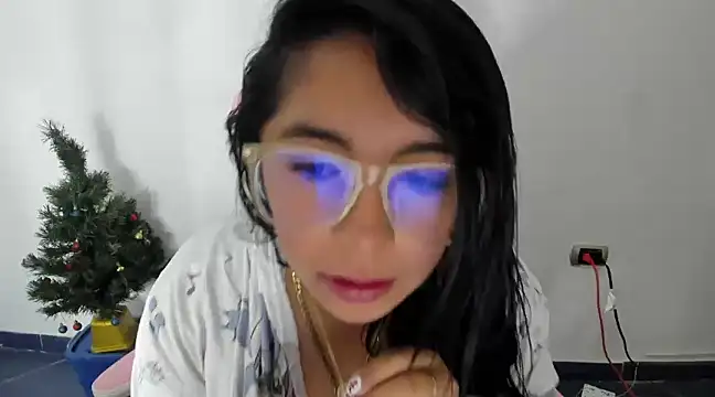  Angelinaandrade  online show from January 6, 2:25 pm