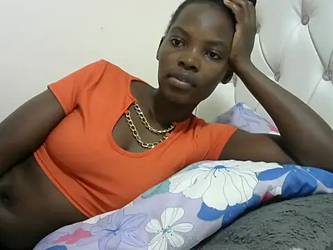 Snapshot of shanycute1 chatting on November 2, 2:30 pm shanycute1 online show from November 2, 2:30 pm