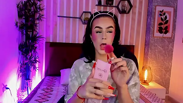 miah connor online show from January 8, 8:44 pm