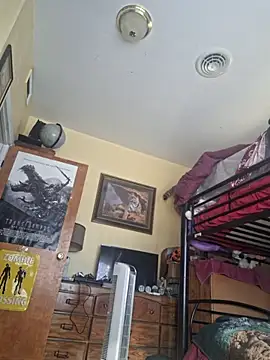 mcv131985 online show from February 7, 7:50 pm