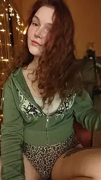 Snapshot of Jenna_Sativa chatting on December 14, 2:00 pm Jenna Sativa online show from December 14, 2:00 pm