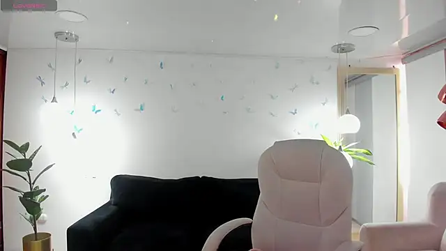  Antonnela  online show from February 12, 2:45 pm