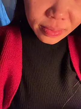 Snapshot of Laura8910 chatting on January 19, 11:56 am Laura8910 online show from January 19, 11:56 am