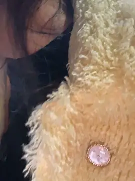 Snapshot of Laura8910 chatting on February 18, 4:58 am Laura8910 online show from February 18, 4:58 am